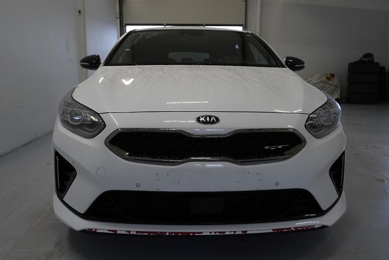 Kia ProCeed 1.6 T-GDI 150kW GT-LINE AUT - fotka 2 z 31