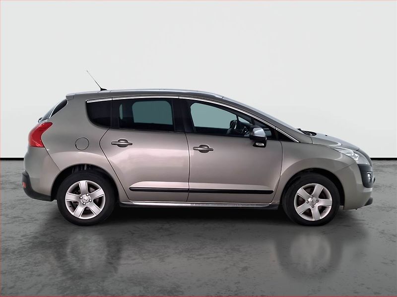Peugeot 3008 (2010) 2.0 HDi, Tempomat - fotka 6 z 21