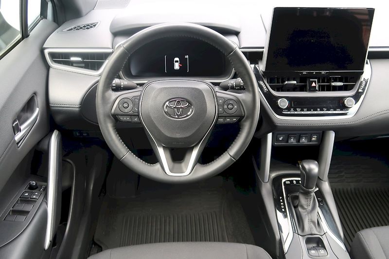 Toyota Corolla Cross (2024) Comfort Business 2,0 Hybrid 4x - fotka 12 z 28
