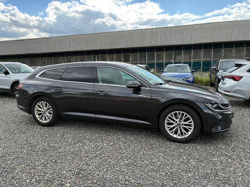 Volkswagen Arteon Shooting Brake 2,0 TDI,TAŽNÉ,KEYLESS,CAR PLAY - fotka 4 z 19