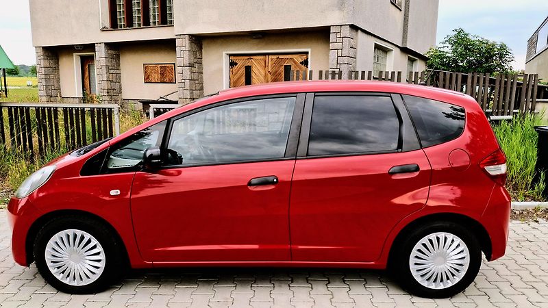 Honda Jazz 1.2 benzin 66 kw Facelit - fotka 1 z 36