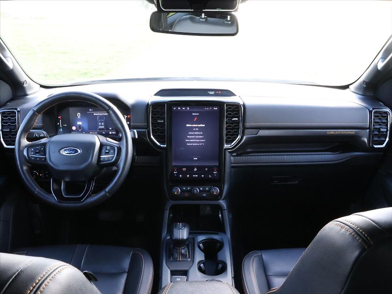 Ford Ranger 3,0 V6 TDI Aut. Wildtrak DPH C - fotka 29 z 37