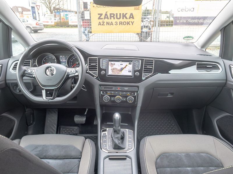 Volkswagen Golf Sportsvan (2017) 1.4TSI 110KW DSG – NAVI - fotka 12 z 50