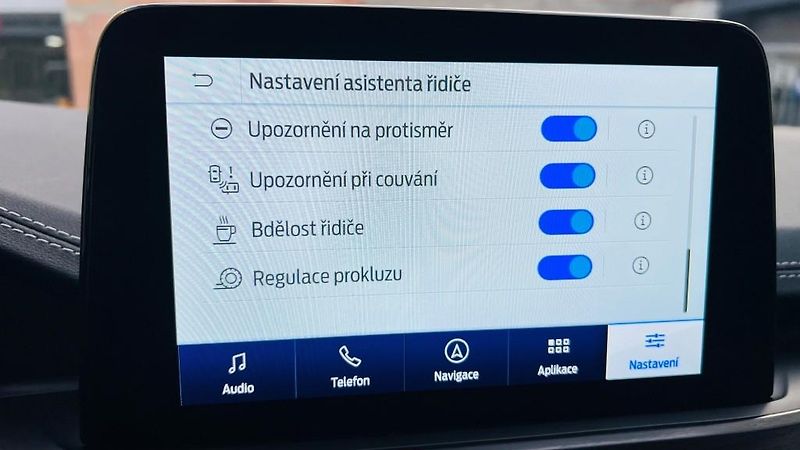 Ford Kuga (2022) 2.5i PHEV 165 kW Vignale AT - fotka 35 z 42