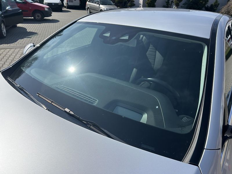 Mercedes-Benz Třídy E E 350d 190kW nové v ČR 58639km - fotka 14 z 61