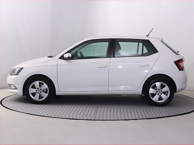 Škoda Fabia (2016) 1.2 TSI, Serv.kniha - fotka 3 z 16