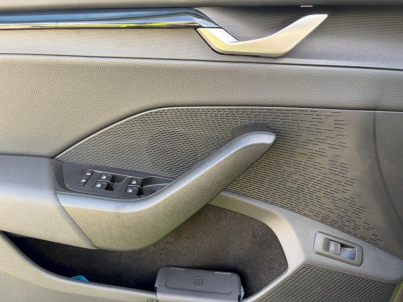 Škoda Octavia (2025) 1.5 TSI / 110kW / SPORTLINE - fotka 14 z 35