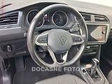 Volkswagen Tiguan (2021) 1.5 TSi, Life, DSG, kamera - náhled 12