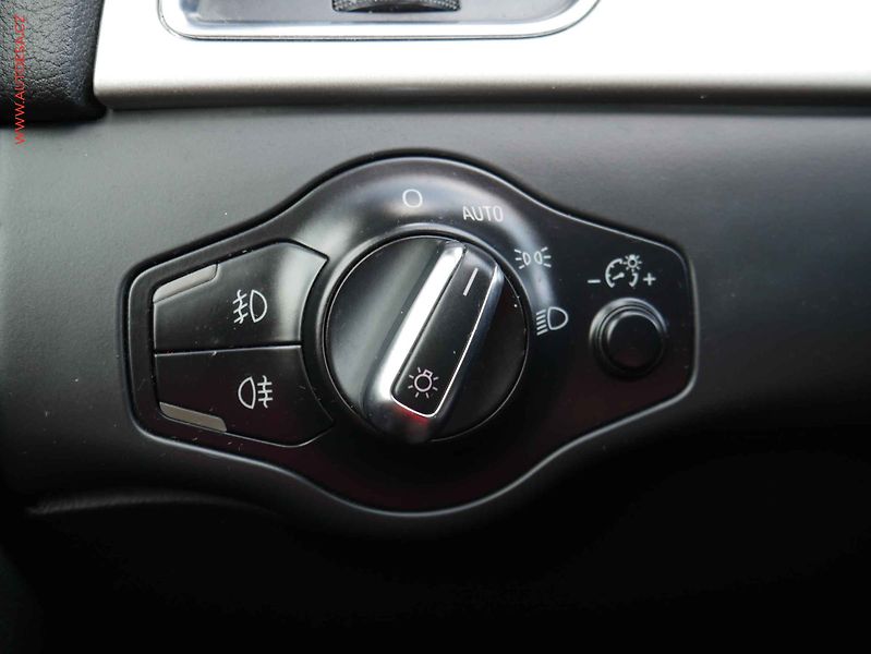 Audi A4 (2008) 3.2 FSi Quattro, ČR, S-line - fotka 20 z 20
