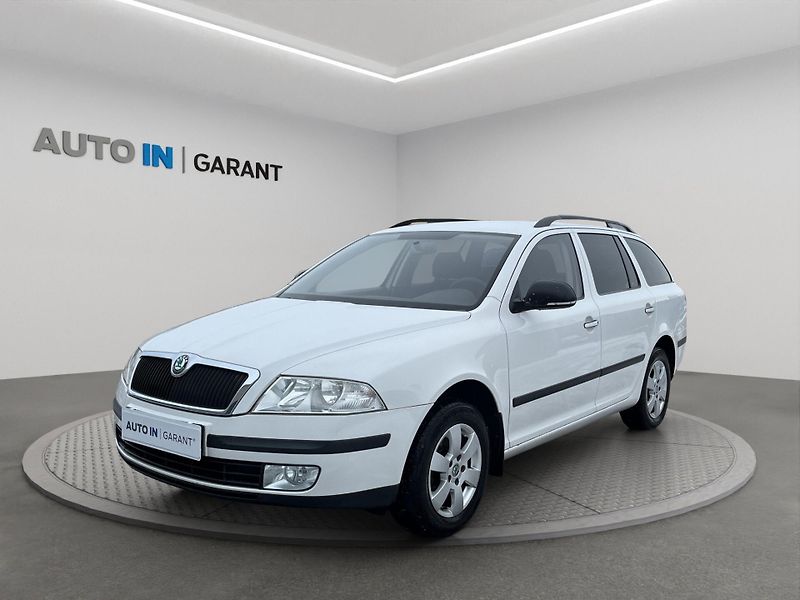 Škoda Octavia (2011) 1.6 75kw, ČR, serv. kniha - fotografie inzerátu