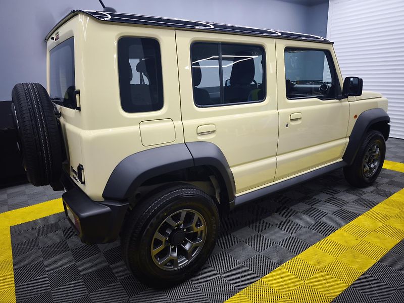 Suzuki Jimny (2025) 1,5 GLX AUTOMAT, 4X4 LONG - fotka 4 z 25