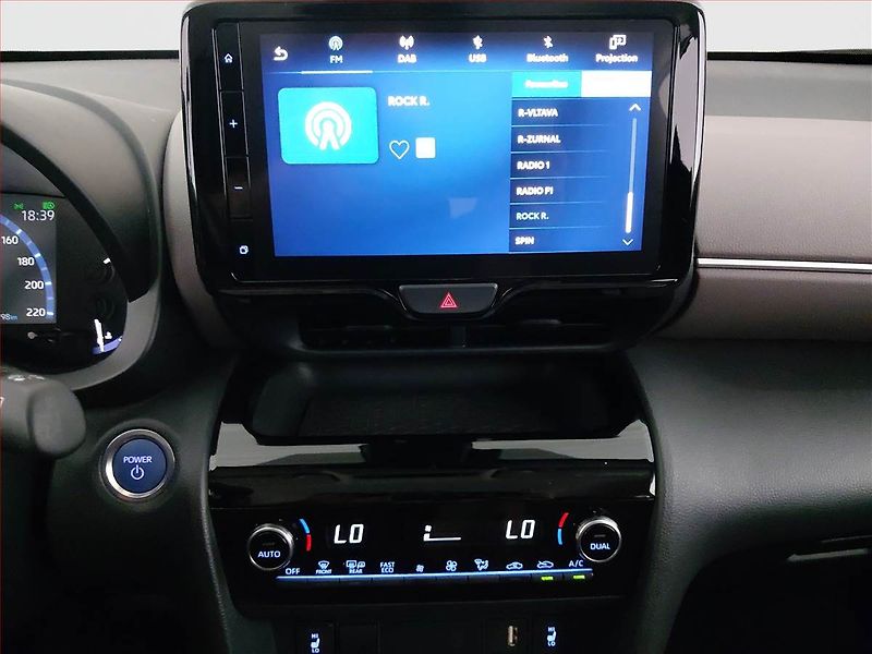 Toyota Yaris Cross (2021) Executive 1.5 VVT-iE - fotka 12 z 17