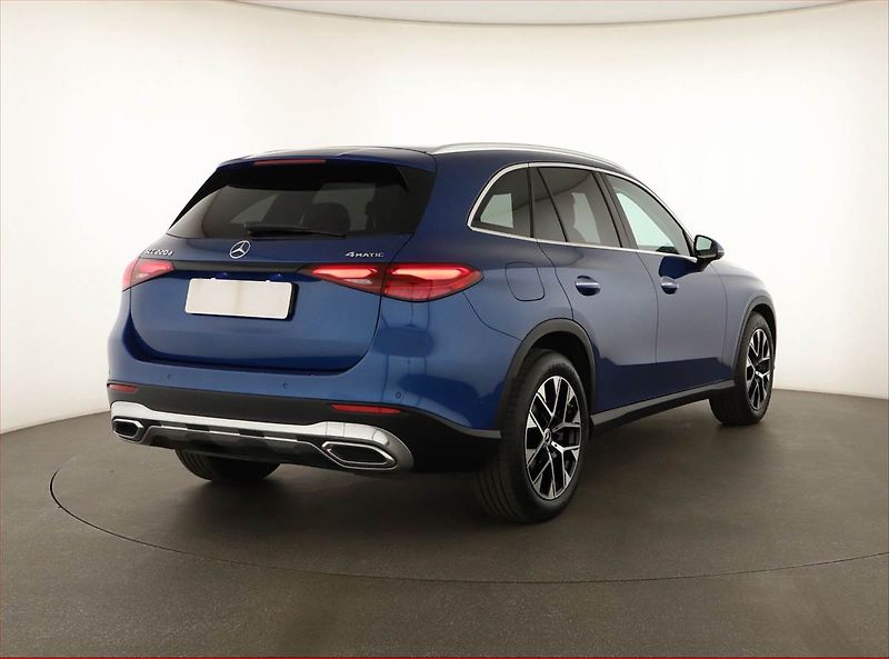Mercedes-Benz GLC (2025) 220 d 4MATIC, AMG Line - fotka 5 z 21