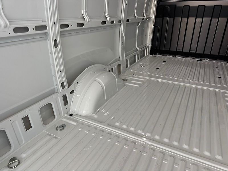 Iveco Daily (2026) 35S14 V L2H2 NOVÉ - fotka 35 z 49