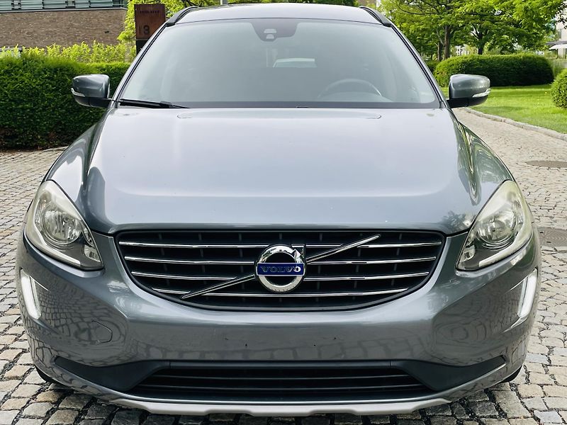 Volvo XC60 2.4D 5VÁLEC 1.MAJITEL SERVISKA - fotka 7 z 43