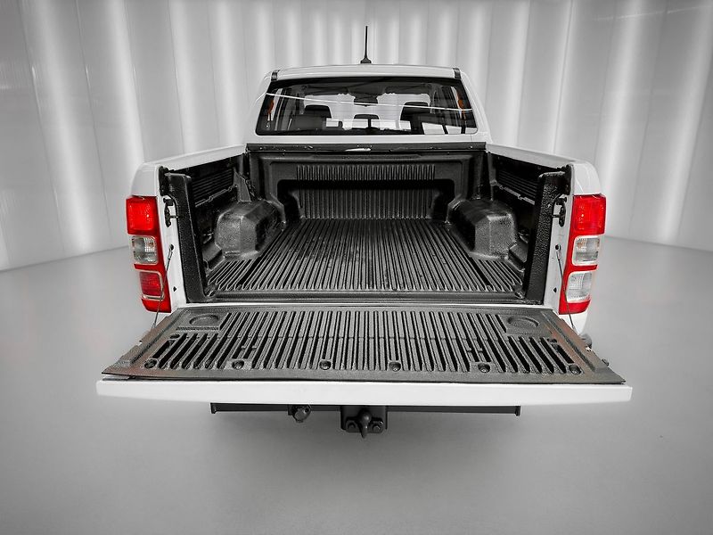 Ford Ranger 2.0 TDCi 4WD XLT DOUBLE CAB, T - fotka 23 z 24