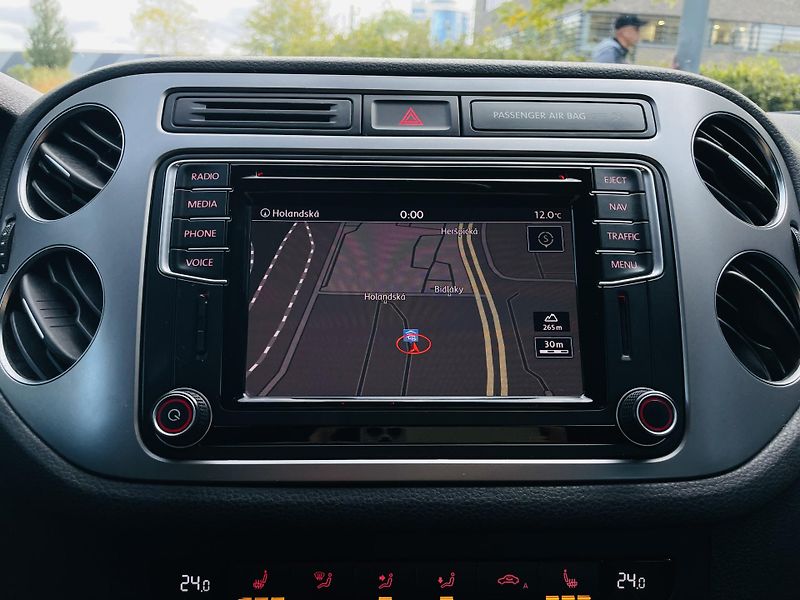 Volkswagen Tiguan 1.4TSI MAN VÝHŘEV TAŽNÉ KAMERA - fotka 39 z 43