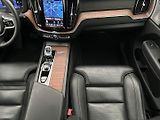 Volvo XC60 2.0  B4 4x4 ULTIMATE - náhled 15