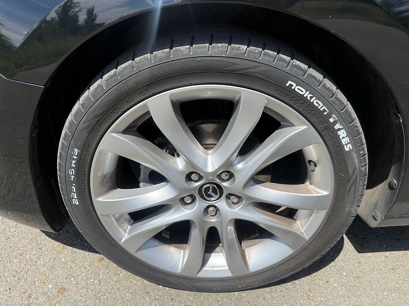 Mazda 6 Revolution Top 2,2 130 kW - fotka 22 z 23
