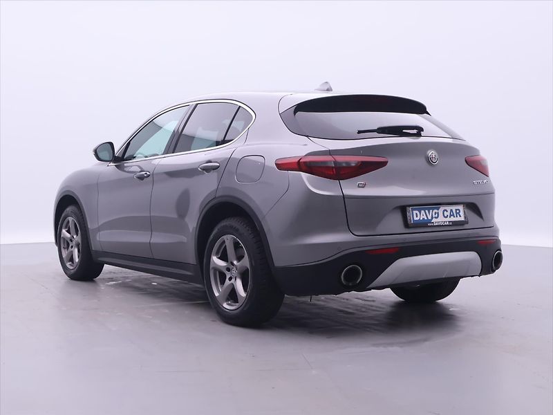 Alfa Romeo Stelvio 2,0 TBi 148kW Aut. Q4 Super - fotka 5 z 32