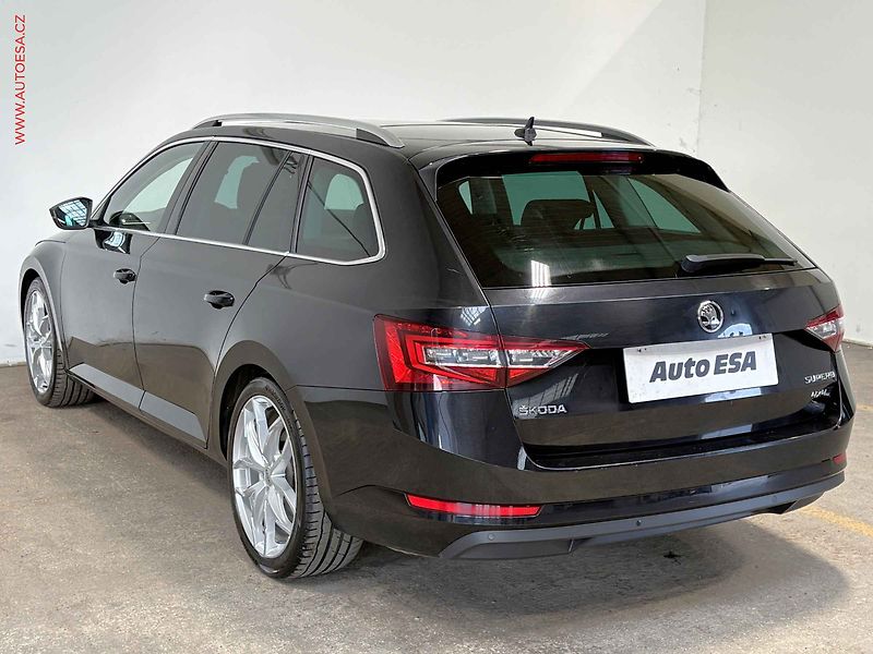 Škoda Superb (2019) 2.0 TDi 4x4, Style, DSG, - fotka 6 z 17