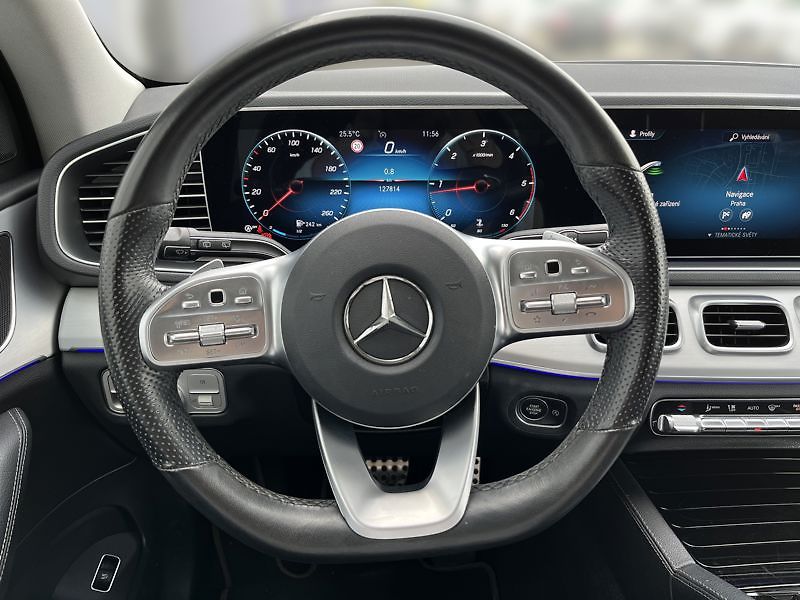 Mercedes-Benz GLE 300d 4MATIC AMG Line - fotka 11 z 21