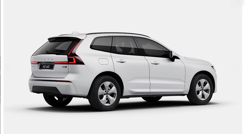 Volvo XC60 (2026) B5 AWD AUT ESSENTIAL - fotka 5 z 13