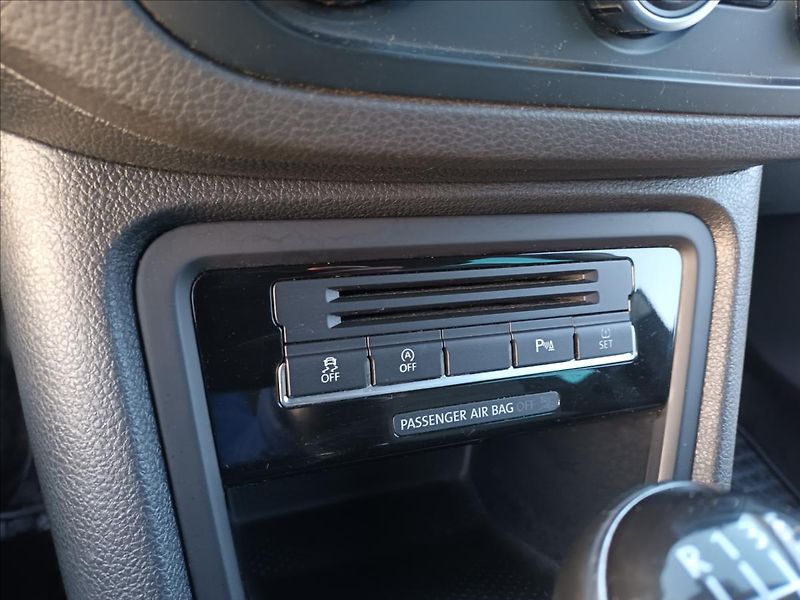 Volkswagen Sharan 2,0 TDI,7MÍST,SERVISKA,VÝHŘEV - fotka 34 z 46