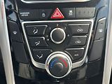 Hyundai i30 (2017) 1.6 GDI, 2.maj,ČR, servis - náhled 14