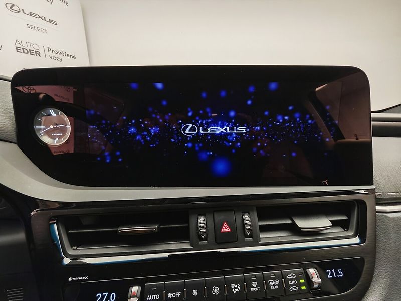 Lexus ES 300h Prestige Plus - fotka 36 z 49