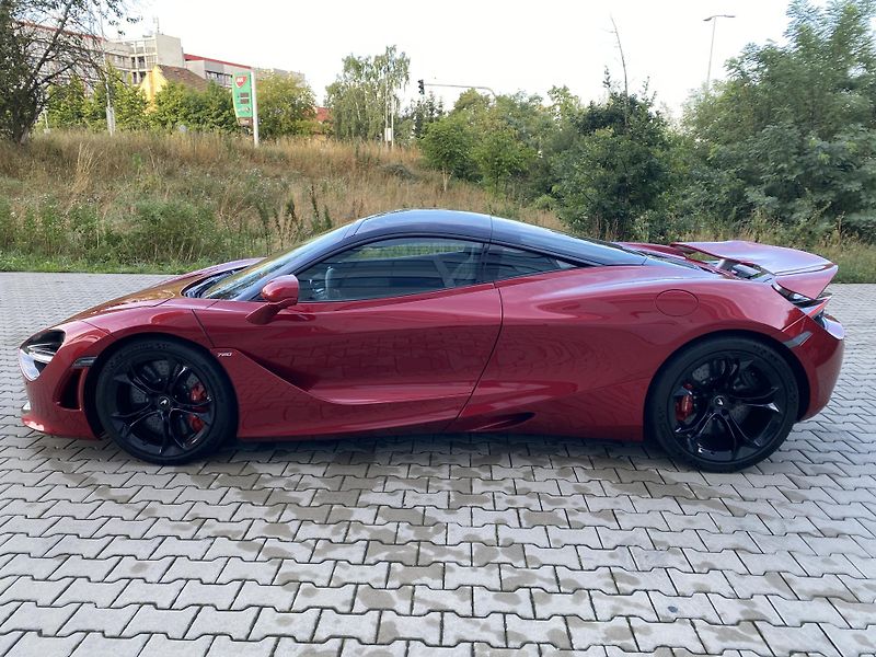 McLaren 720S (2020) TOP STAV - fotka 3 z 16