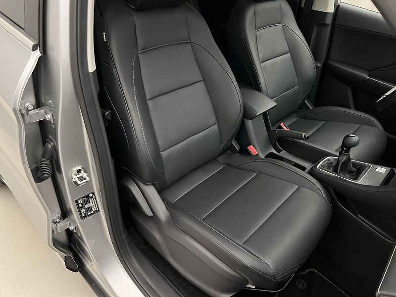 MG ZS 1.5 ICE ELEGANCE CZ 1.maj. - fotka 18 z 39
