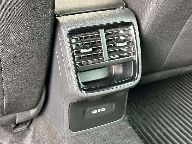 Škoda Octavia (2024) Combi 2.0 TDI 4x4 DSG Fresh - fotka 26 z 36