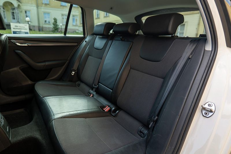 Škoda Octavia 1.5 CNG Webasto LED Tažné Kess - fotka 13 z 37