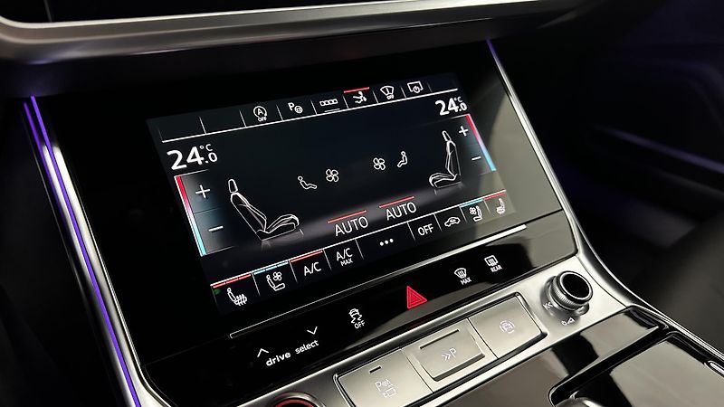 Audi RS 7 V8 4.0 / STAV NOVÉHO VOZU - fotka 27 z 54