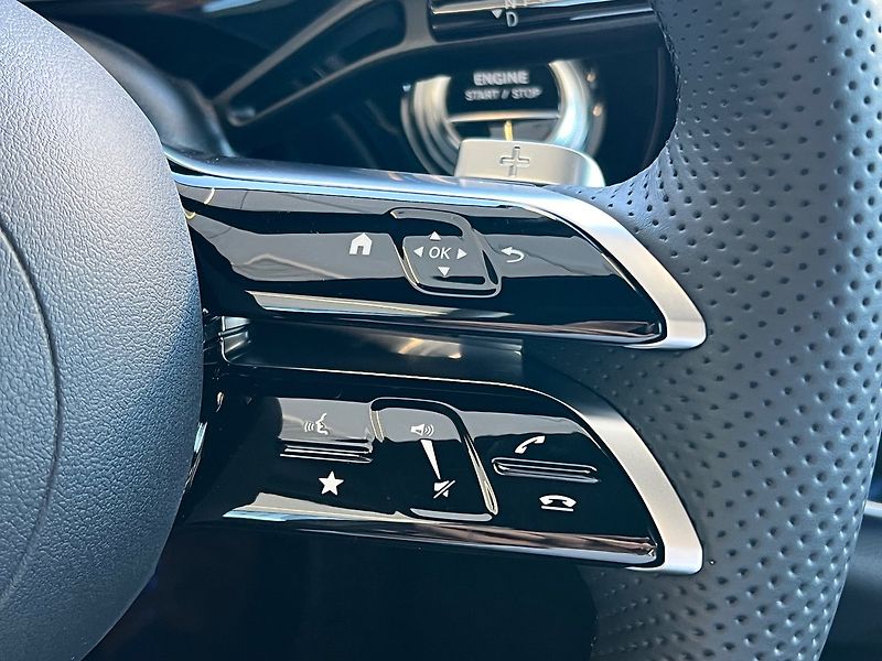 Mercedes-Benz Třídy E (2025) 300 de 4MATIC kombi s EQ - fotka 27 z 35