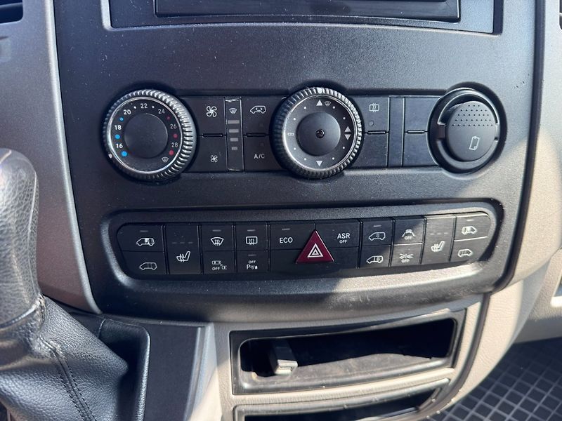 Mercedes-Benz Sprinter (2011) 2,2CDI 120KW NOVÝ MOTOR AUTOMA - fotka 22 z 48