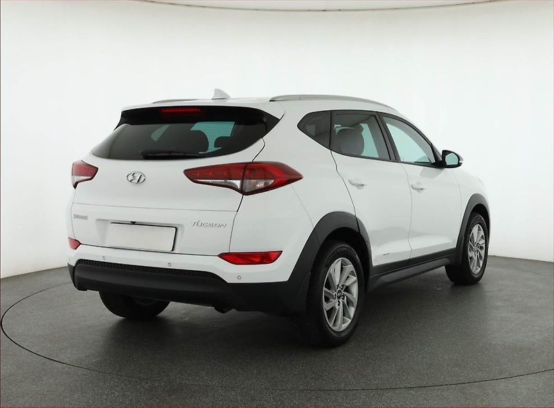 Hyundai Tucson (2017) 1.7 CRDi, Serv.kniha, Tempomat - fotka 5 z 18