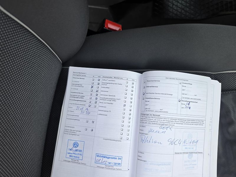 Volkswagen Multivan 2.0 TDI 103kw 7 Míst  TZ  - fotka 21 z 37