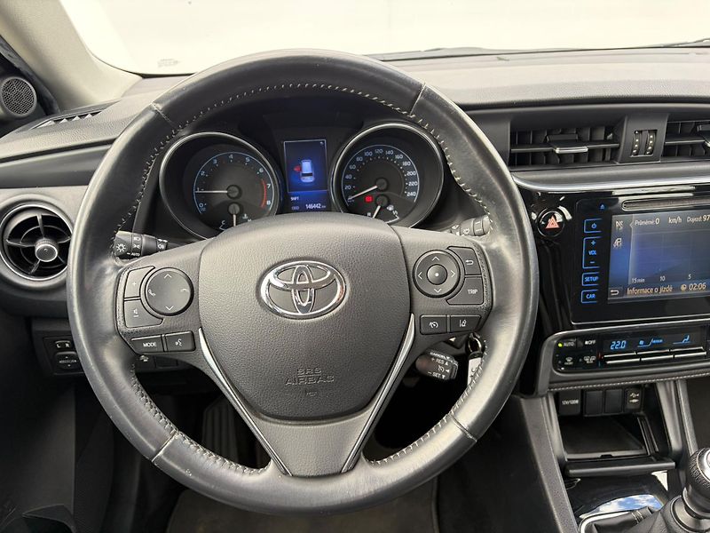 Toyota Auris 1.6 Valvematic Active - fotka 14 z 24