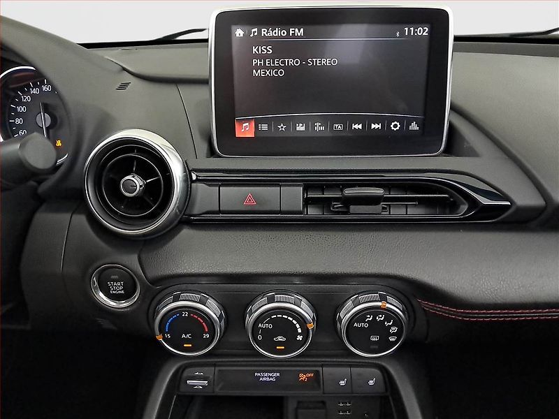 Mazda MX-5 (2018) 2.0 - fotka 11 z 20