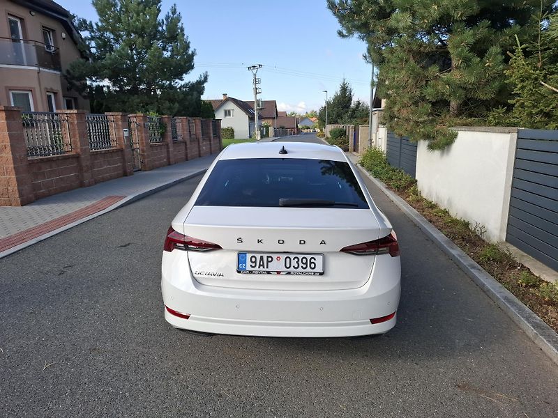 Škoda Octavia (2023) 2.0 TDI,CR,1 maj,nehav,ser. kn - fotka 3 z 24
