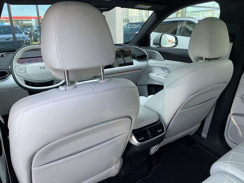 Xpeng G9 (2025) AWD Performance - fotka 23 z 37