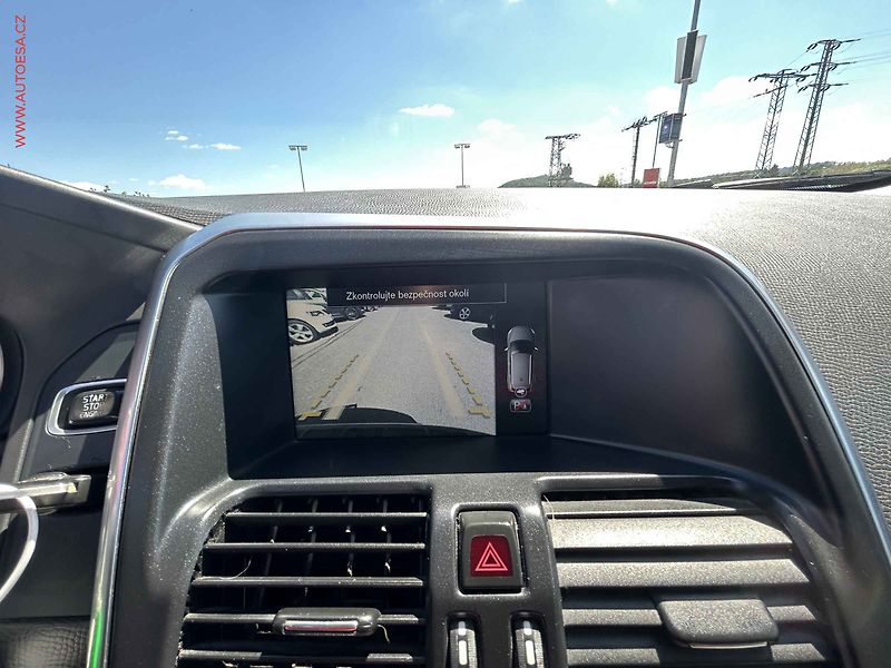 Volvo XC60 (2012) 2.4DS 4x4, ČR, servis.kniha - fotka 16 z 19