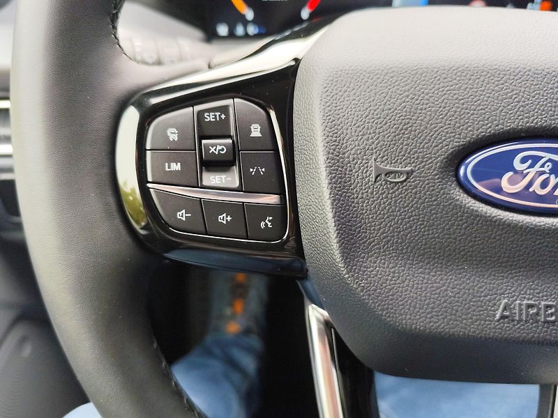 Ford Tourneo Custom (2025) Tourneo Custom L1,TITANIUM,2.0 - fotka 10 z 35