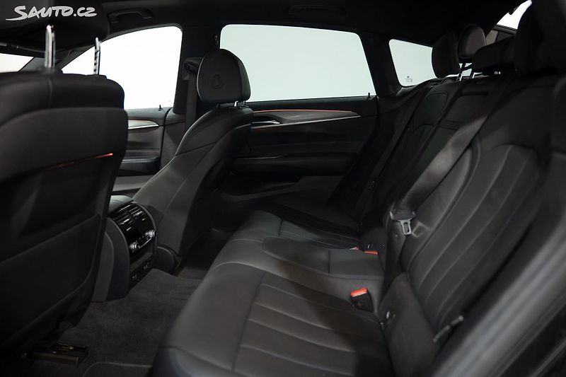 BMW Řada 6 640d xDrive GT 4x4 235 kW - fotka 8 z 31