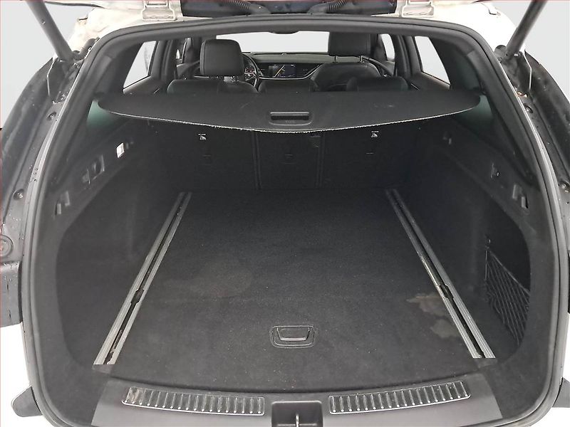 Opel Insignia (2018) OPC Line 2.0 CDTI, 4X4 - fotka 14 z 18