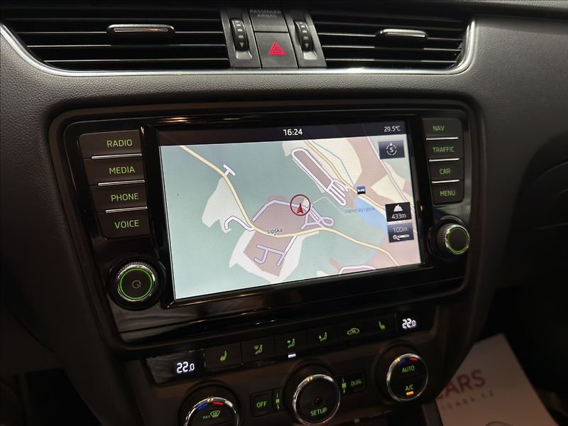 Škoda Octavia 1,8   TSI DSG EA888 ELEGANCE - fotka 17 z 38