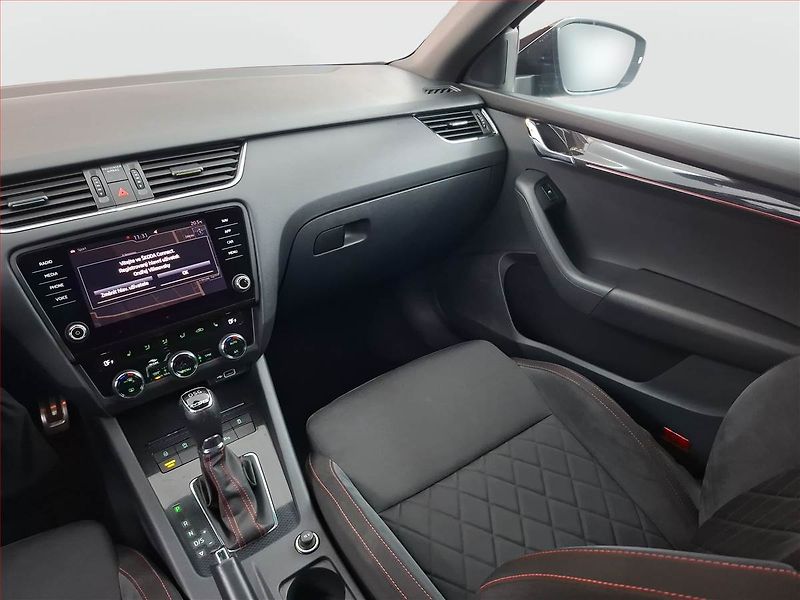 Škoda Octavia (2019) RS 2.0 TSI - fotka 8 z 22