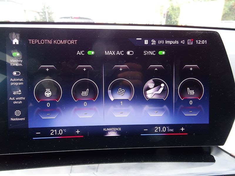 BMW X1 23d xDrive xLine ČR DPH - fotka 11 z 28